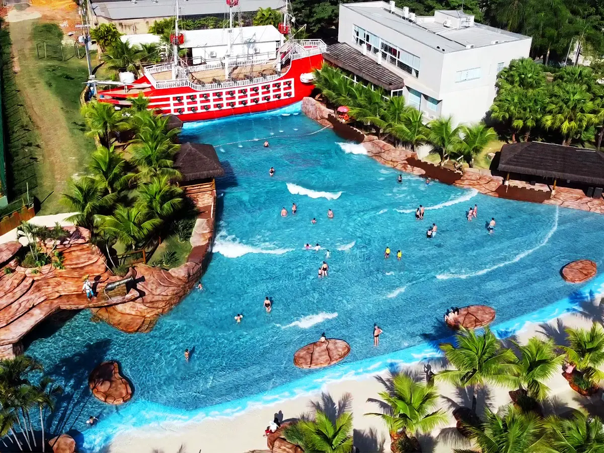 Piscina de ondas do Thermas de São Pedro